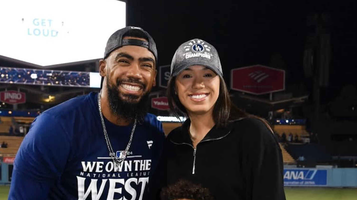Teoscar hernandez wife jennifer hernandez